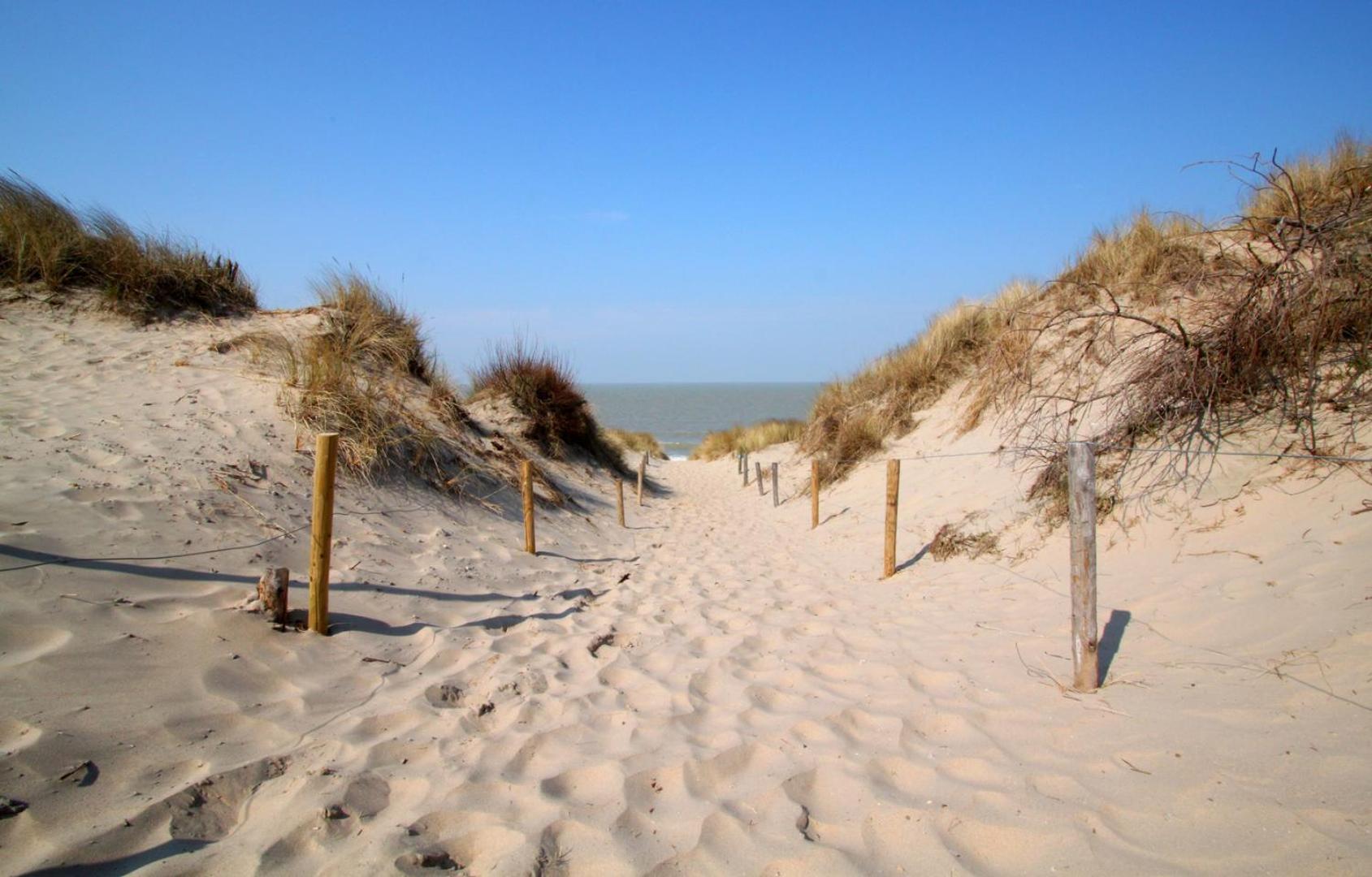 Parador Hippodroom Bredene Exterior foto